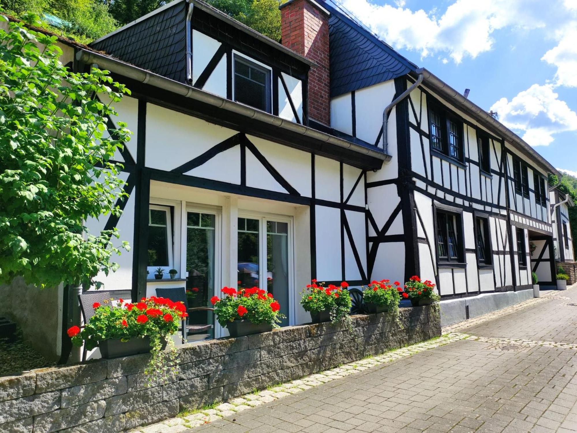 Ferienwohnung 'Unter Der Burg' Brodenbach Kültér fotó